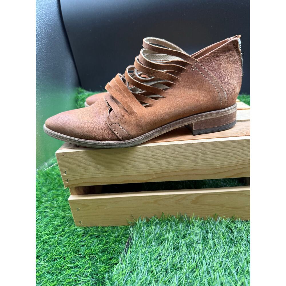Lost Valley Leather Ankle Boot - Brown- Size 38EU/7.5US